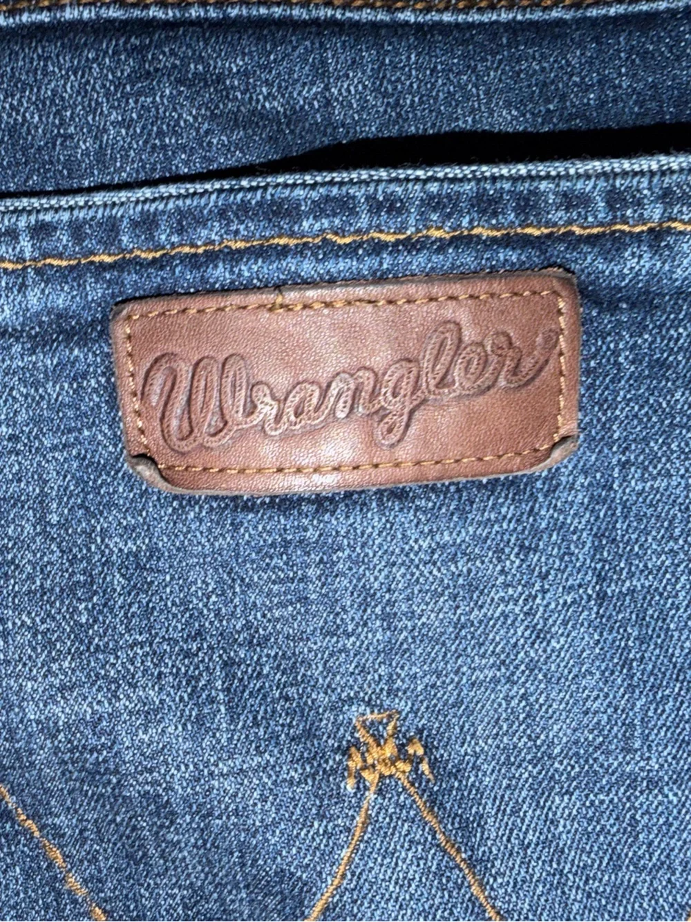 Wrangler Retro Relaxed Bootcut Men's Jeans 36x32 Dark Wash With Fading WRT20JH
